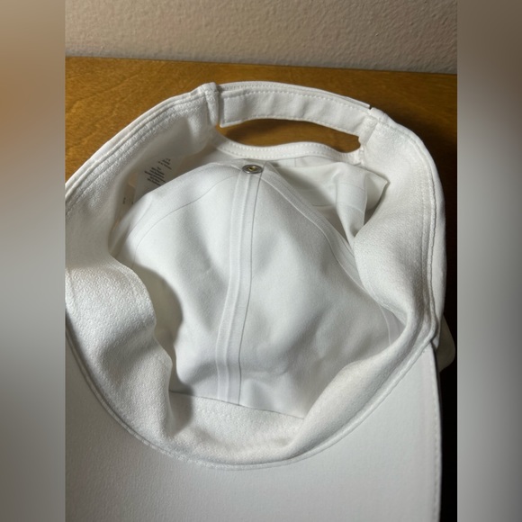 Lululemon Hat Cap Womens Strap Back White Running Jog Cycling Walk Pride Gym - Picture 9 of 14